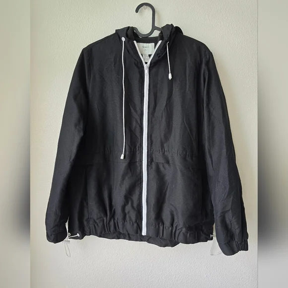 Forever 21 Black Rompe Vientos Jacket With Details of Adjustment to Sides - Picture 4 of 11